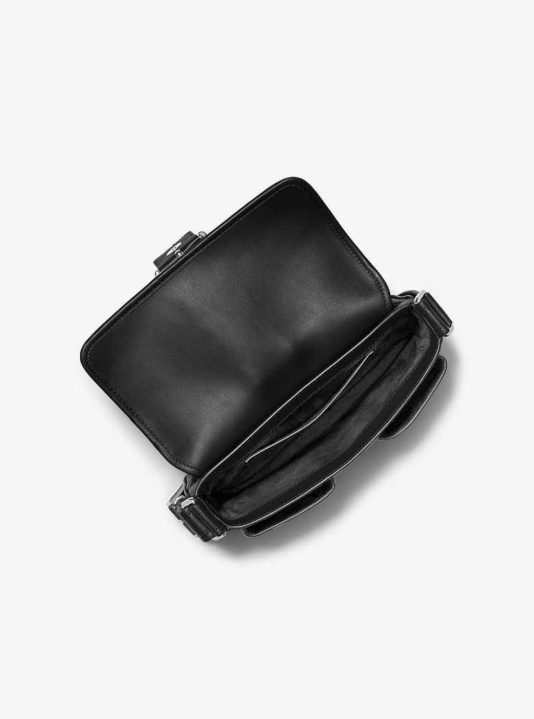 Michaelkors Colby Medium Leather Pretas | SN-MK26954