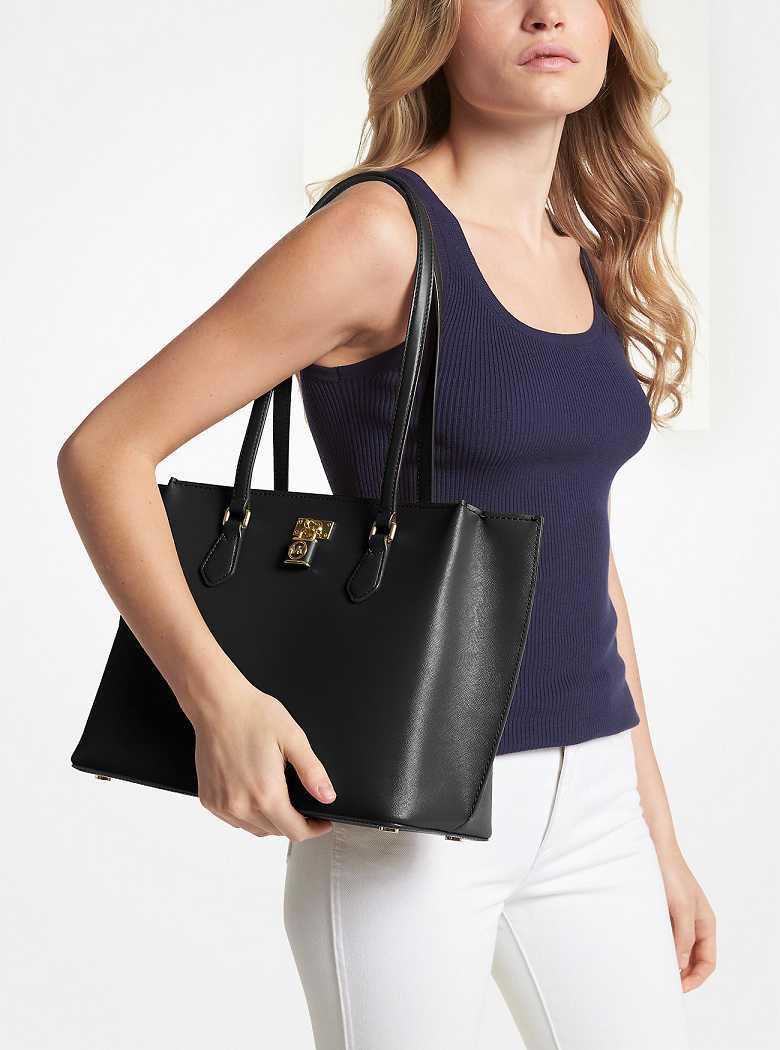 Michaelkors Ruby Large Saffiano Leather Pretas | SN-MK26856